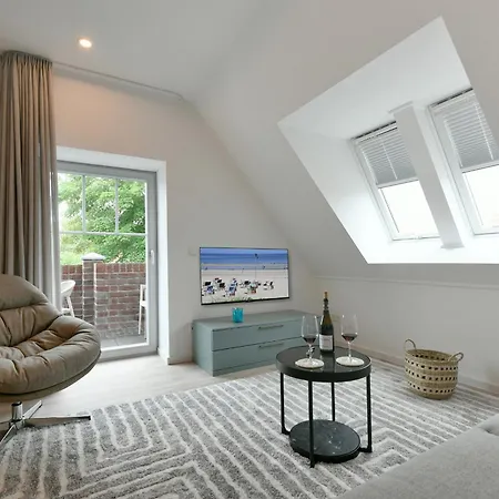 Haus Christa 6 Апартаменты *